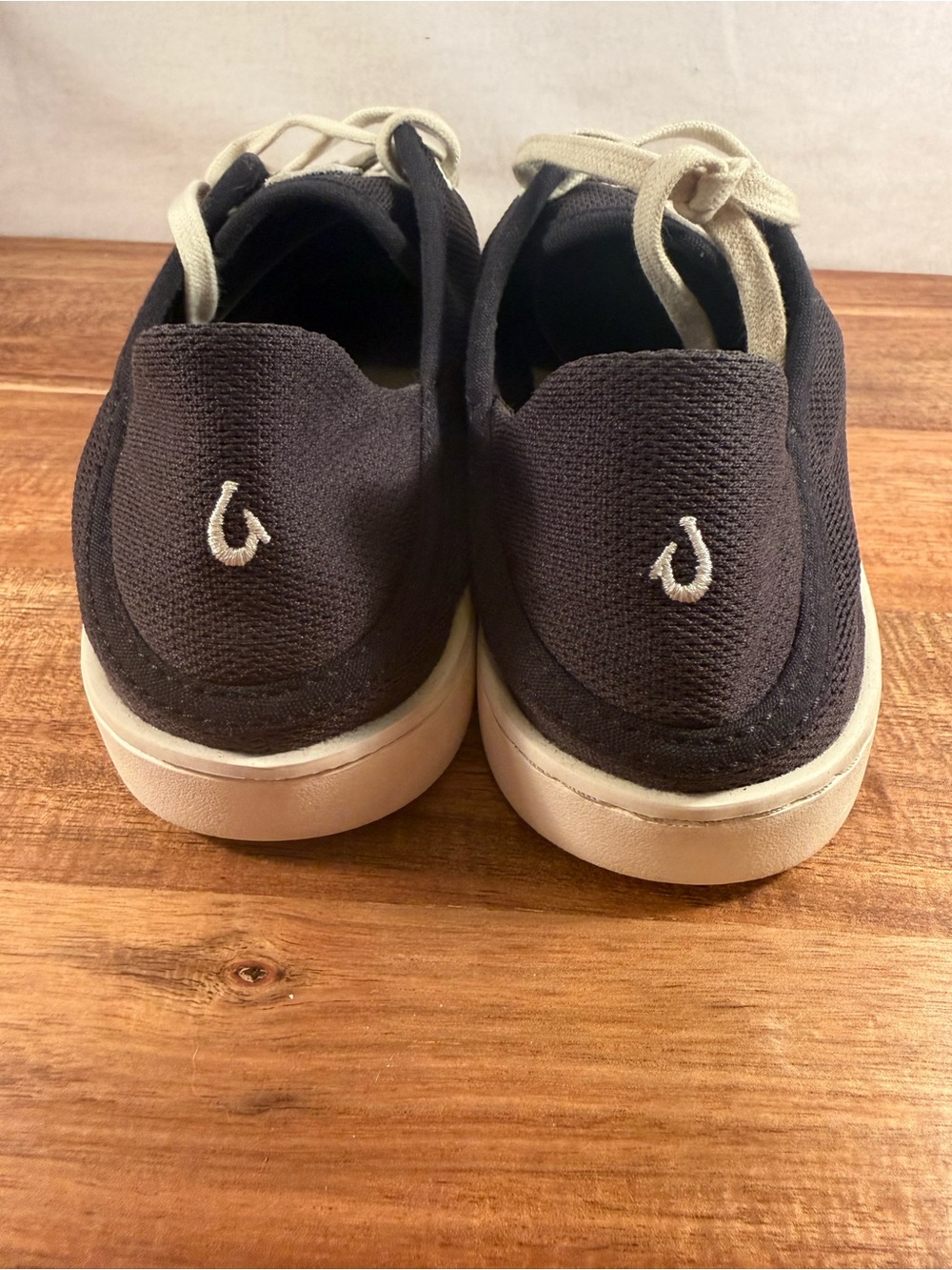 OlwKai Pehuea Li Women's Sneakers Black Size 8.5 - Picture 7 of 12